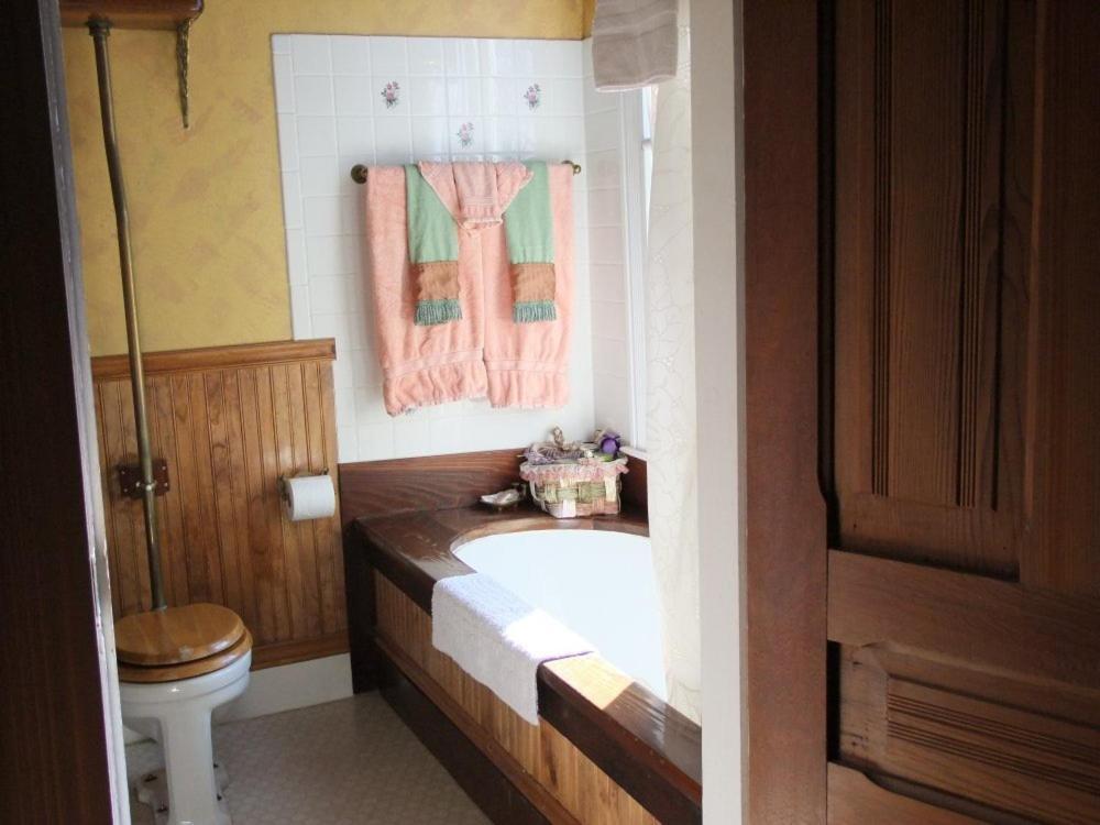 Robin'S Nest Bed & Breakfast San Andreas Phòng bức ảnh
