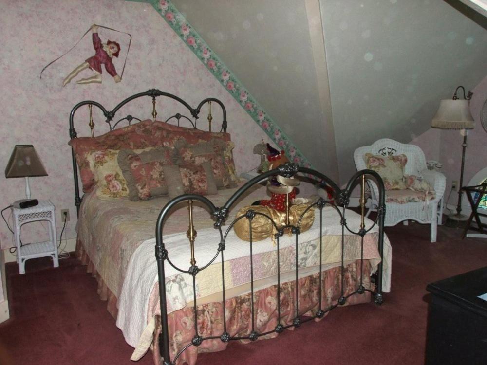 Robin'S Nest Bed & Breakfast San Andreas Phòng bức ảnh